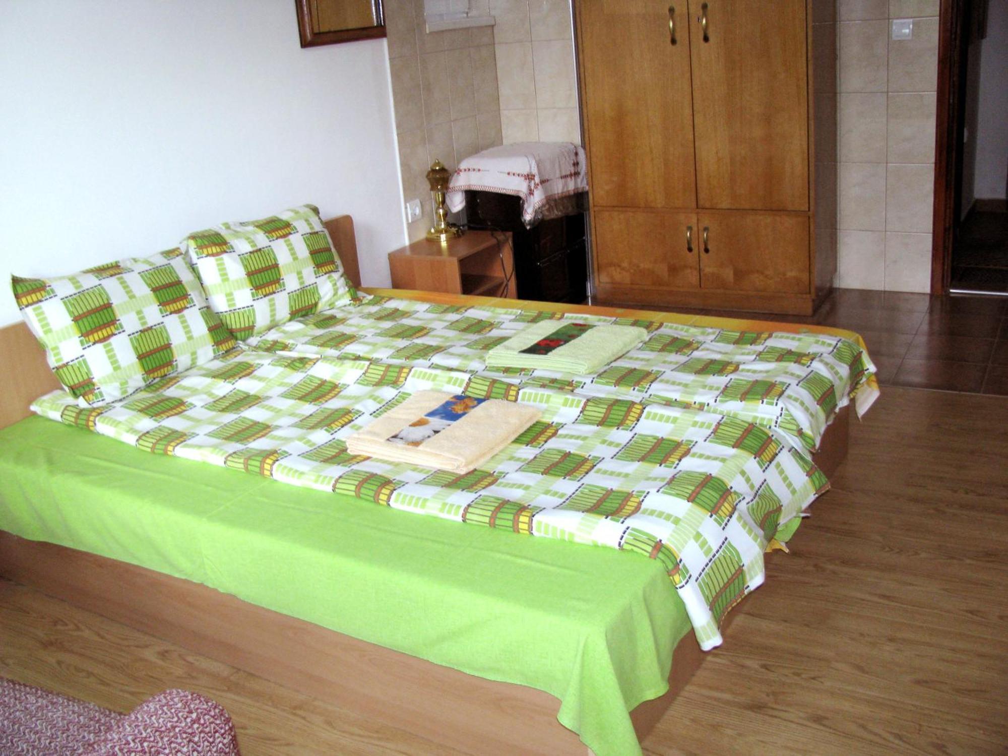 Guest House Familia Samovodene Eksteriør billede