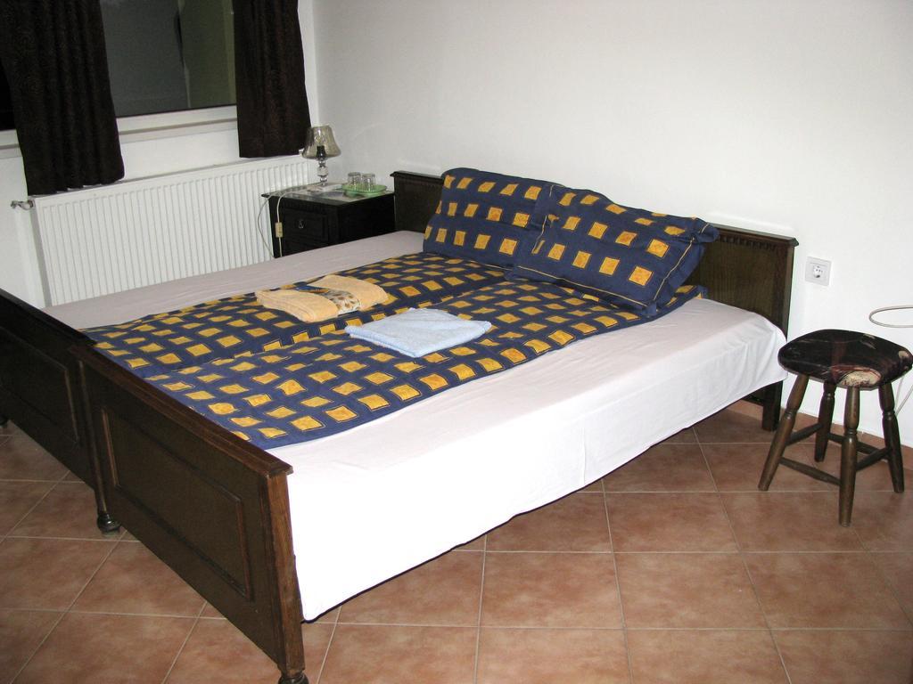 Guest House Familia Samovodene Eksteriør billede